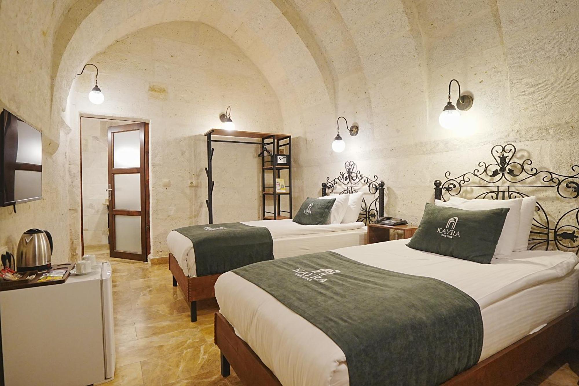 Kayra Cave Suites Гьореме Екстериор снимка