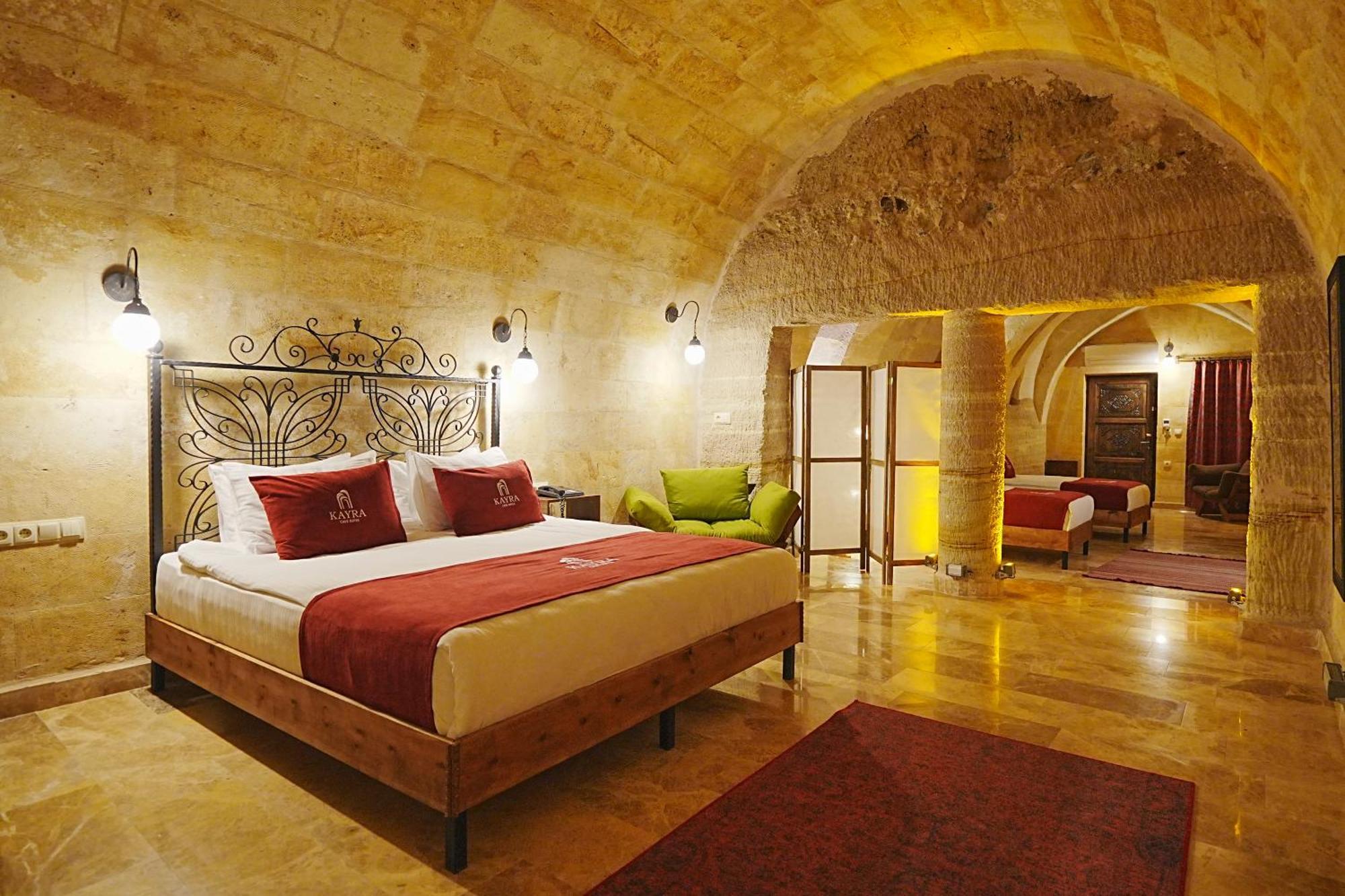 Kayra Cave Suites Гьореме Екстериор снимка