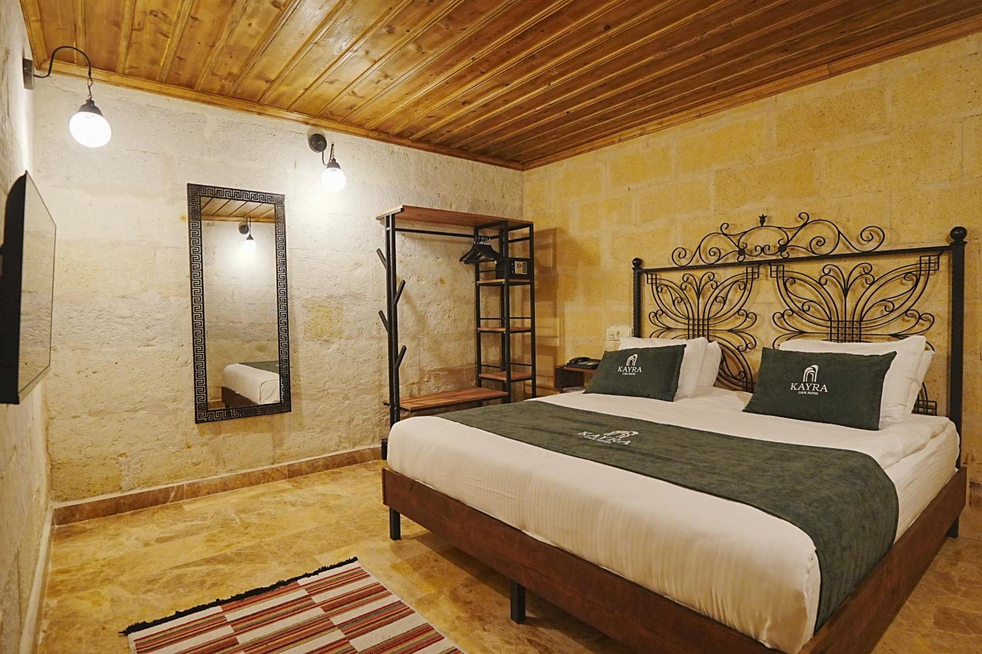 Kayra Cave Suites Гьореме Екстериор снимка