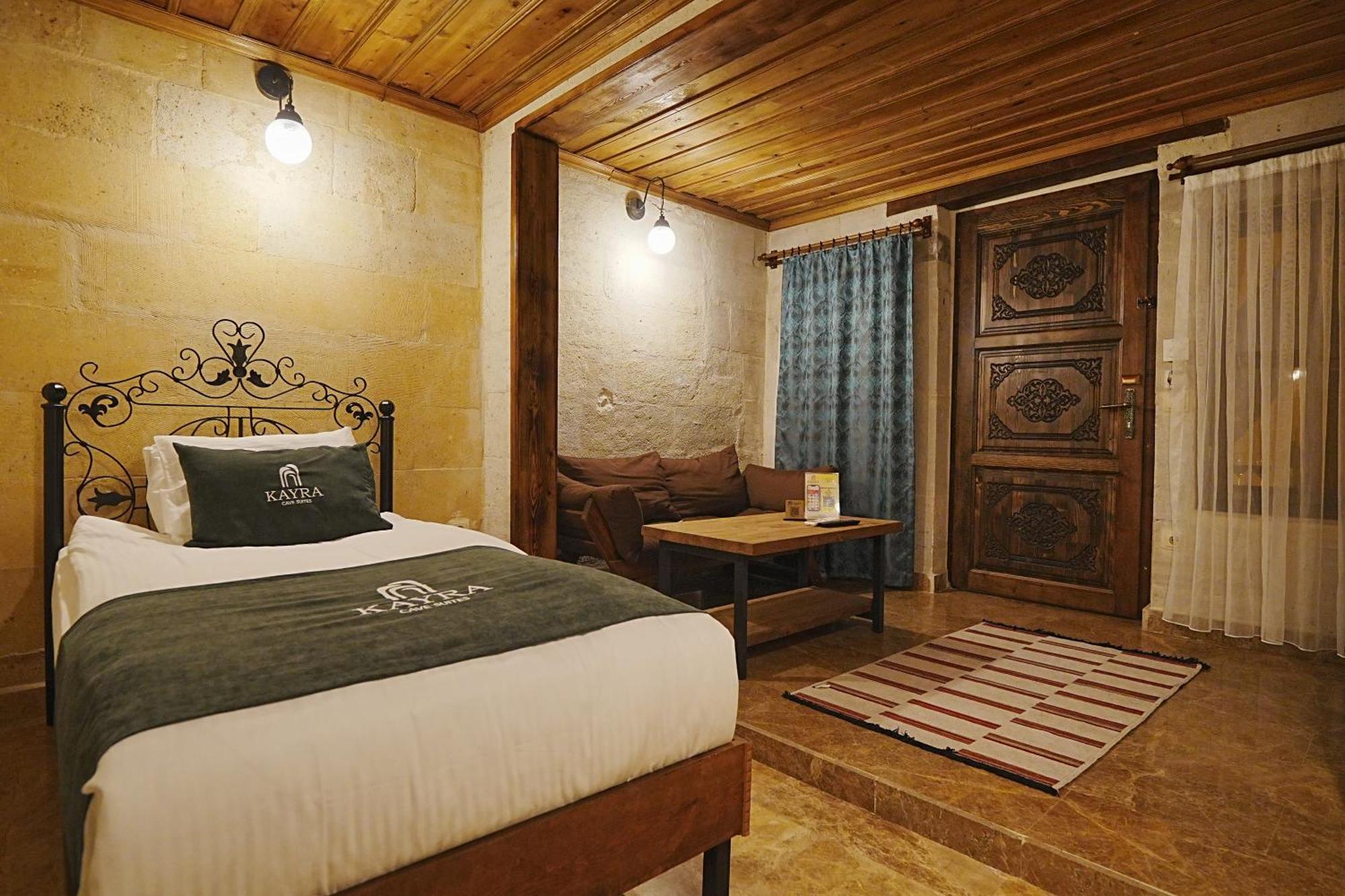Kayra Cave Suites Гьореме Екстериор снимка