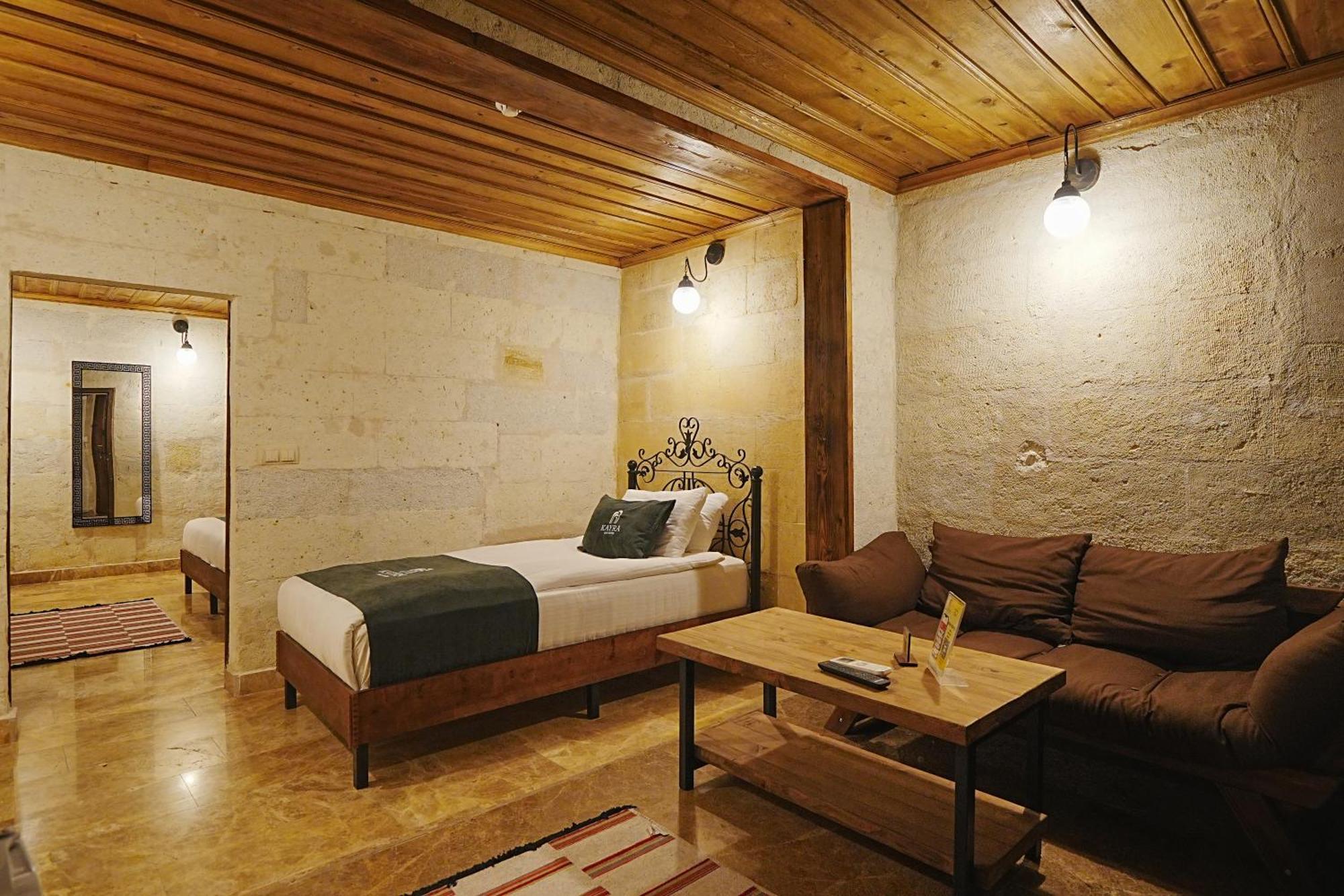 Kayra Cave Suites Гьореме Екстериор снимка
