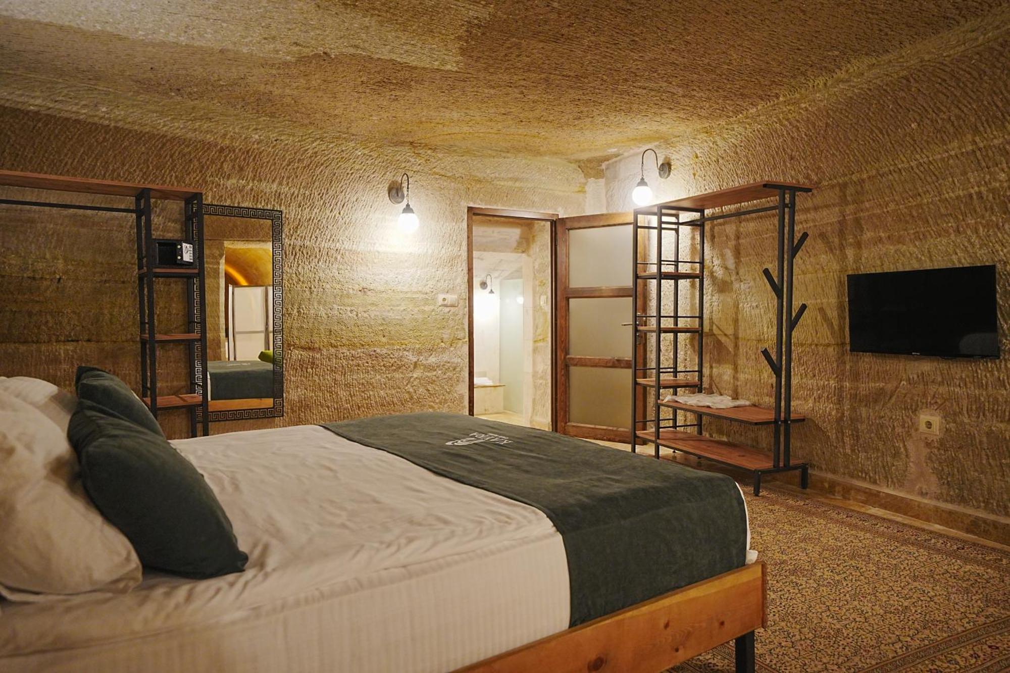 Kayra Cave Suites Гьореме Екстериор снимка