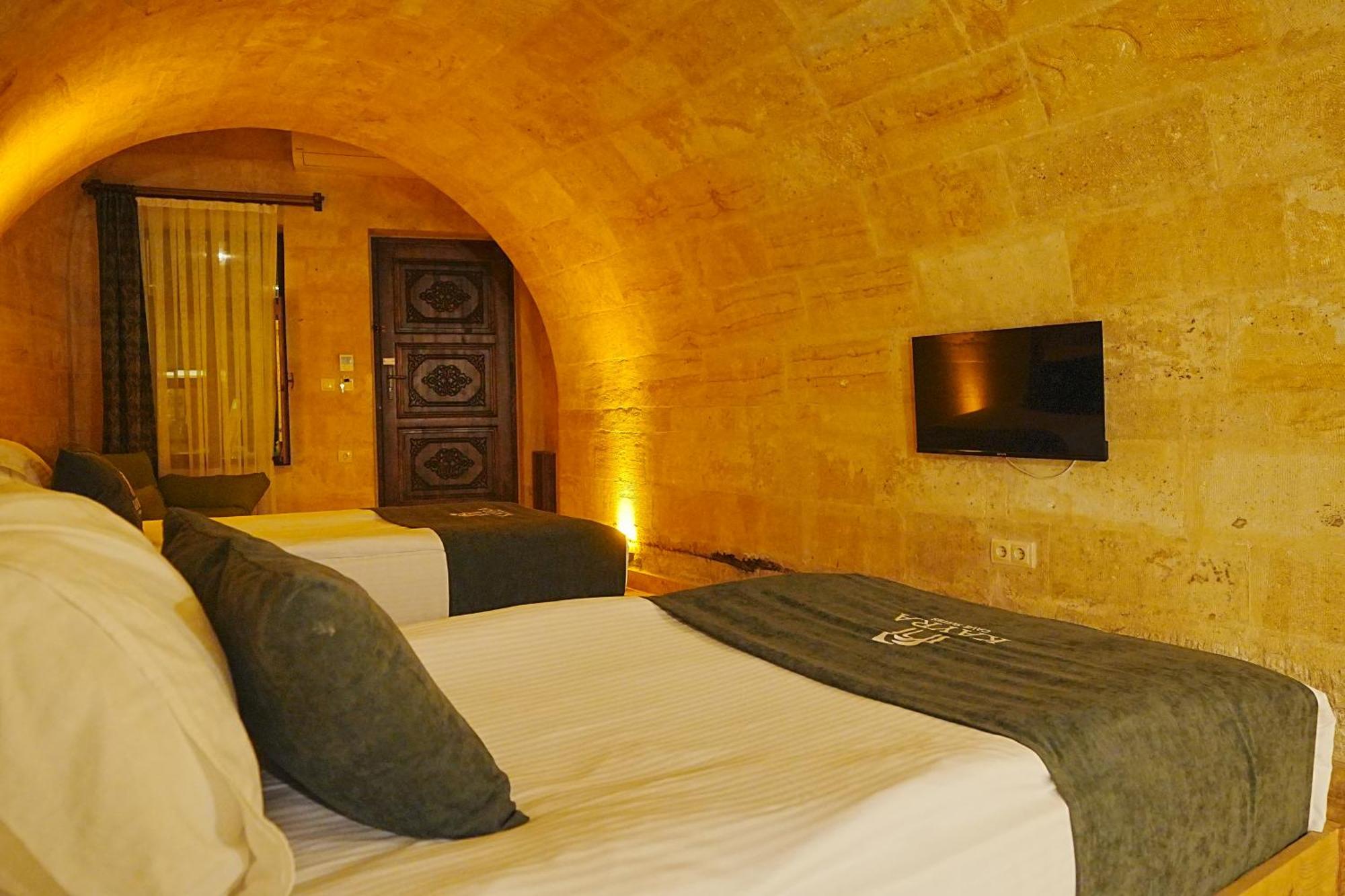 Kayra Cave Suites Гьореме Екстериор снимка