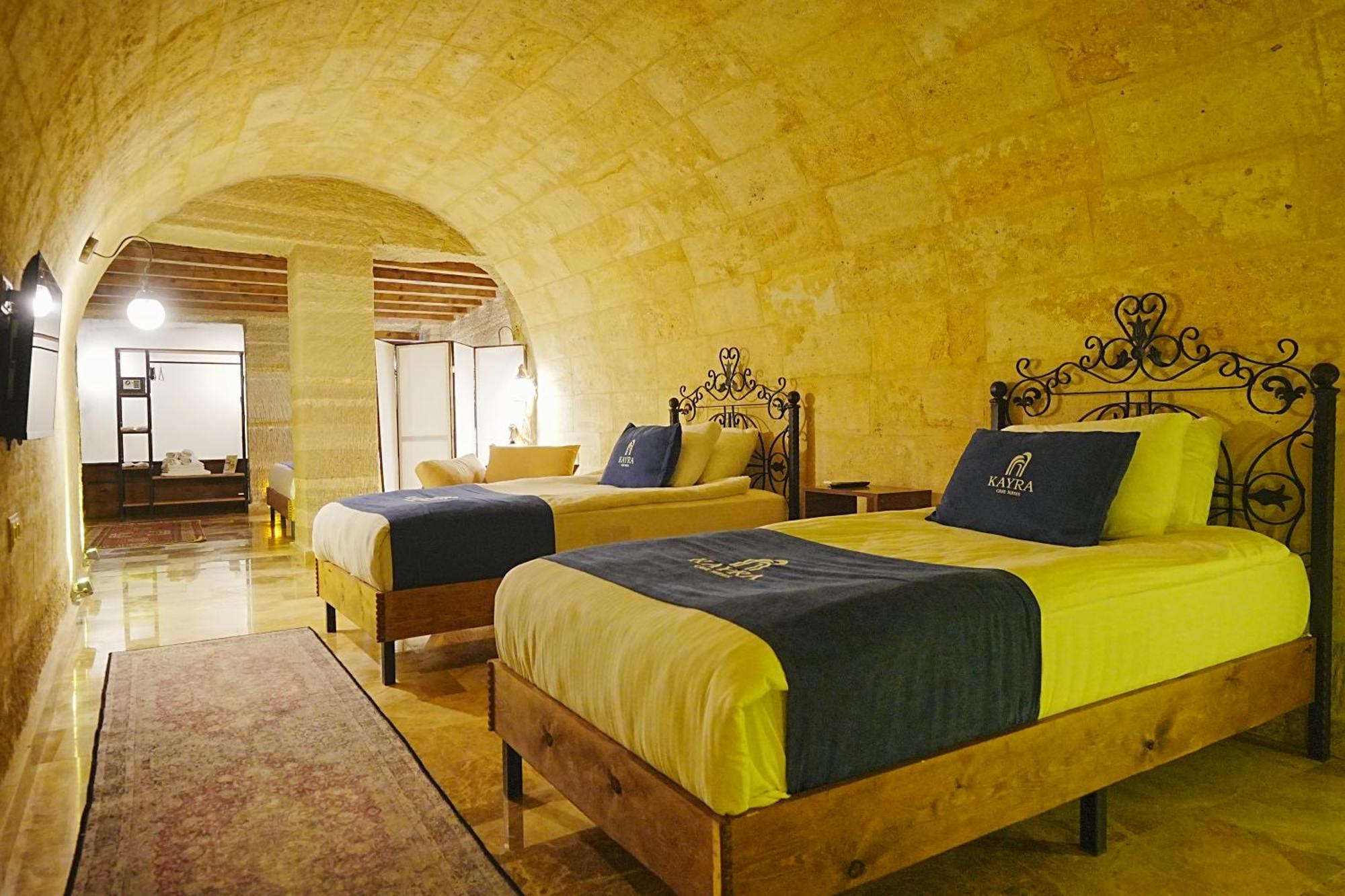 Kayra Cave Suites Гьореме Екстериор снимка